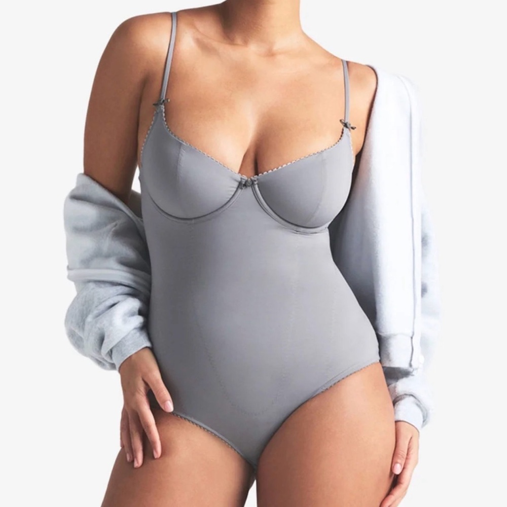 New Skims Vintage Bodysuit Shadow.